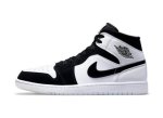 画像1: Air Jordan 1 Mid SE  Wht/Blk DH6933-100 Jordan ジョーダン シューズ   【海外取寄】 (1)