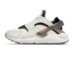 画像1: Wmns AIR HUARACHE CRATER PRM Brown/Sail/Black DR0449-001 Nike ナイキ ウーブン シューズ   【海外取寄】【WOMEN'S】 (1)