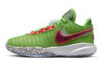 画像1: Lebron 20 EP CHRISTMAS Green/Red FJ4956-300 Nike ナイキ シューズ  レブロン ジェームス 【海外取寄】 (1)