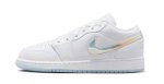 画像1: Air Jordan 1 Low SE GS White/Ice Blue FQ9112-100 Jordan ジョーダン シューズ   【海外取寄】【GS】キッズ (1)