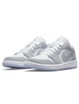 画像2: Wmns Air Jordan 1 Low Wht/W.Gry DC0774-105 Jordan ジョーダン シューズ   【海外取寄】【WOMEN'S】 (2)