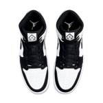 画像2: Air Jordan 1 Mid SE  Wht/Blk DH6933-100 Jordan ジョーダン シューズ   【海外取寄】 (2)