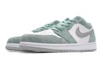 画像2: Air Jordan 1 Low SE White/Emerald DN3705-301 Jordan ジョーダン スウェード シューズ   【海外取寄】 (2)