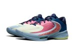 画像2: Zoom Freak 4  Dark Marina /Blue/Pink DO9678-400 Nike ナイキ フリーク シューズ   【海外取寄】 (2)