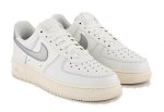 画像2: Wmns Air Force 1 Silver Swoosh White/Silver DQ7569-100 Nike ナイキ シューズ   【海外取寄】【WOMEN'S】 (2)