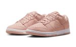 画像2: WMS Dunk Low PRM　MF Pink Oxford DV7415-600 Nike ナイキ ヌバック シューズ   【海外取寄】【WOMEN'S】 (2)