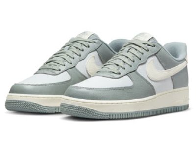 画像1: AIR FORCE 1 '07 LX  MICA GREEN/COCONUT MILK DV7186-300 Nike ナイキ シューズ   【海外取寄】