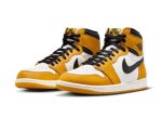 画像2: Air Jordan 1 High Retro OG  Yellow Ochre/Black/Sail DZ5485-701 Jordan ジョーダン シューズ   【海外取寄】 (2)