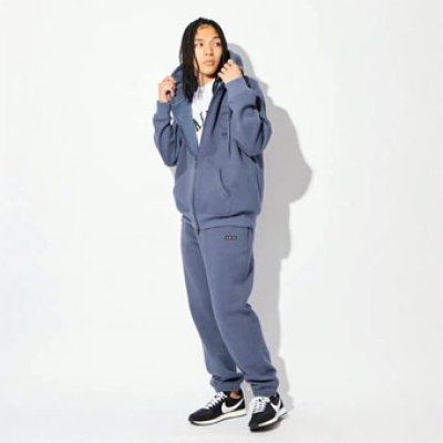 画像1: LOGO SWEAT PANTS BLUE 222-027020 BL AKTR アクター Pants パンツ ウエア 秋冬物 【MEN'S】【SALE商品】