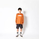 画像2: KIDS AKTR LOGO L/S SPORTS TEE ORANGE 223-042005 OR GS AKTR アクター ロング　Tシャツ ウエア 秋冬物 【BOY'S】 キッズ アパレル【SALE商品】 (2)