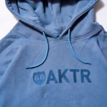 画像2: 68xAKTR SWEAT HOODIE BLUE 223-107010 BL AKTR アクター パーカー アウトウエア ウエア 秋冬物 【MEN'S】 (2)