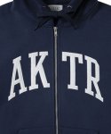 画像2: COLLEGE LOGO SWEAT ZIP HOODIE NAVY 225-024010 NV AKTR アクター パーカー アウトウエア ウエア 秋冬物 【MEN'S】 (2)