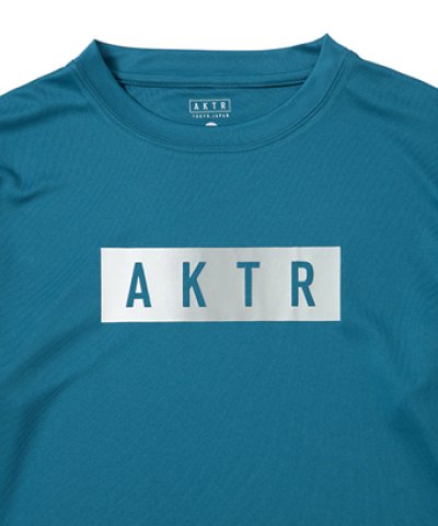 画像1: KIDS FADE BOX LOGO L/S SPORTS TEE BLUE 225-038005 BL GS AKTR アクター ロング　Tシャツ ウエア 秋冬物 【BOY'S】 キッズ アパレル