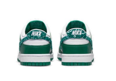 画像2: Wmns Dunk Low　ESS Grn Paisely Wht/Grn DH4401-102 Nike ナイキ ペイズリー シューズ   【海外取寄】【WOMEN'S】