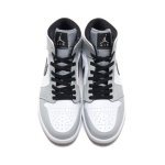 画像3: Air Jordan 1 Mid  SMOKE GRAY/BLACK-WHITE 554724-092 Jordan ジョーダン シューズ   【海外取寄】 (3)