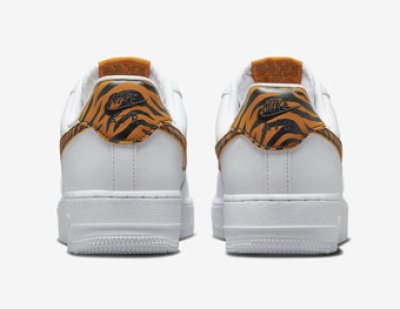 画像2: Wmns Air Force 1 Low '07 SE White/Tiger Stripes DD8959-108 Nike ナイキ シューズ   【海外取寄】【WOMEN'S】