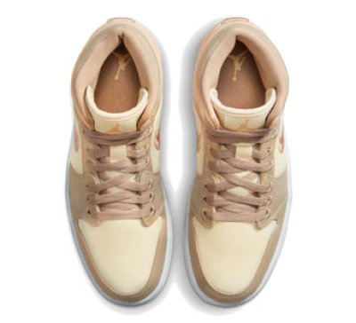 画像2: Wmns Air Jordan 1 Mid SE Celestial Gold Sand/Gold/Sail DV0427-102 Jordan ジョーダン シューズ   【海外取寄】【WOMEN'S】