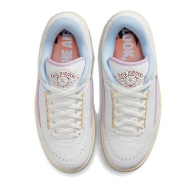 画像2: Wmns Air Jordan 2 Retro Low Look Up In The Air White/Red/Ice Blue/L.Grey DX4401-146 Jordan ジョーダン シューズ   【海外取寄】【WOMEN'S】