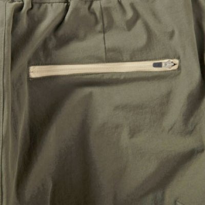 画像2: URBAN JOGGER CARGO PANTS OLIVE 124-003020 OL AKTR アクター Pants パンツ ウエア 秋冬物 【MEN'S】